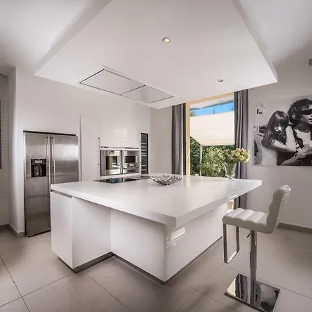 De Prestige A Ramatuelle Villa